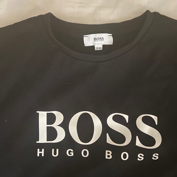 Hugo Boss T-shirt - Picture 2 of 3